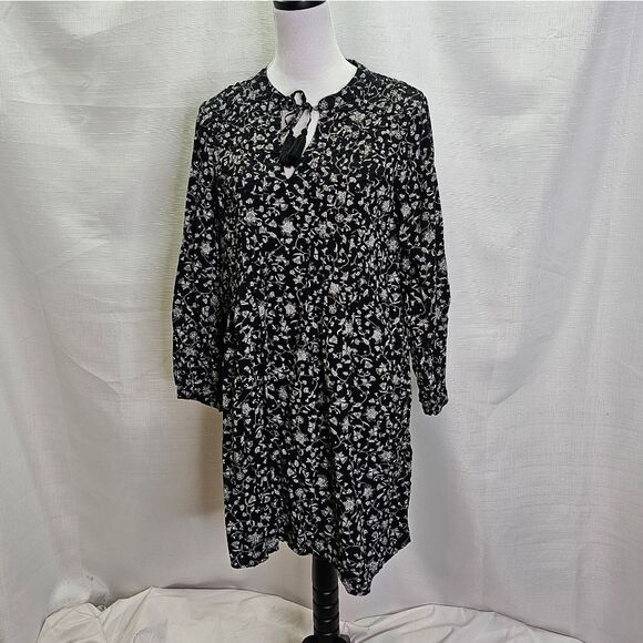 Old Navy Black Floral Long Sleeve Boho Shift Dress Size Medium - Picture 3 of 10